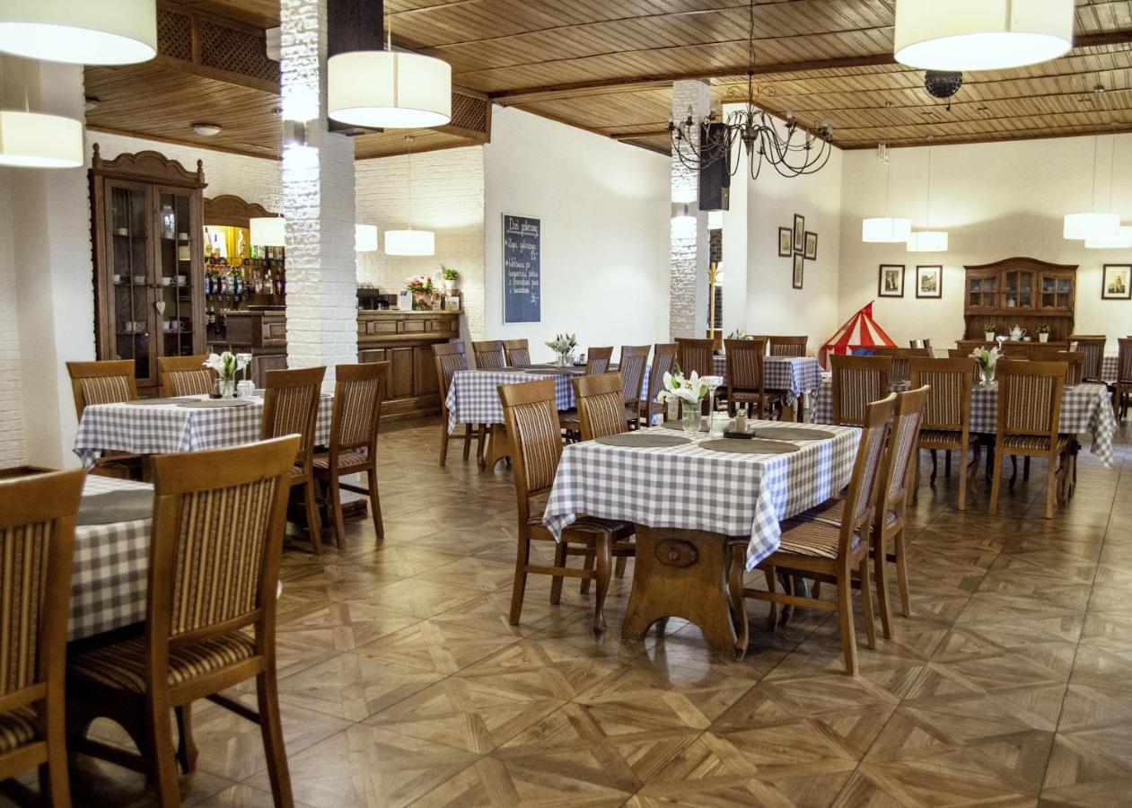 Zajazd Boryna Wieluń Exterior foto